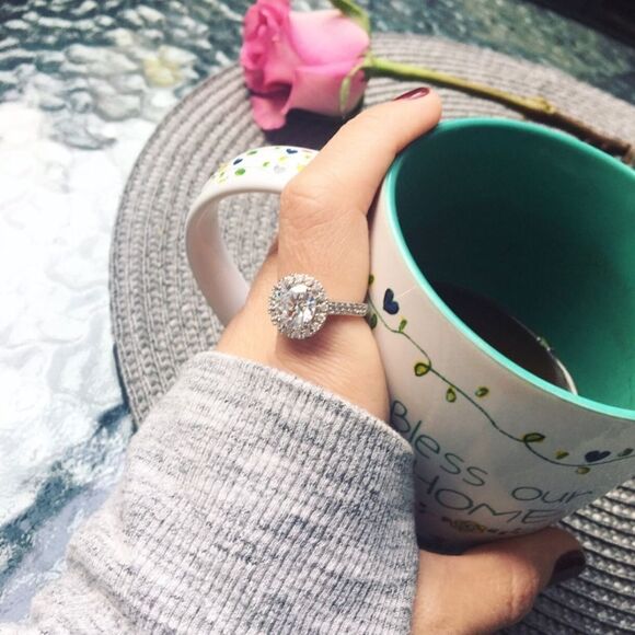 Stella & Dot Elina Halo Ring Size 8 CZ - Picture 6 of 7